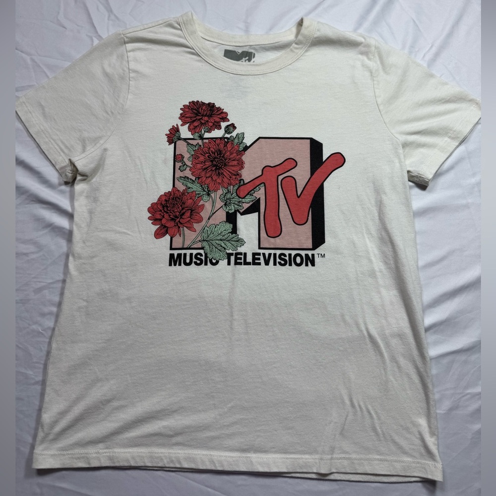 MTV Logo Tee with Floral design size Large
